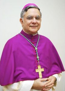 Com demasiada frequência, a Igreja quis provar que era "deste mundo", dedicando-se a causas consensuais e não ao apostolado, deplora o cardeal Robert Sarah: numa época em que a crise sanitária sacode o Ocidente, ela deve assumir plena e sem medo sua missão espiritual, afirma o cardeal.