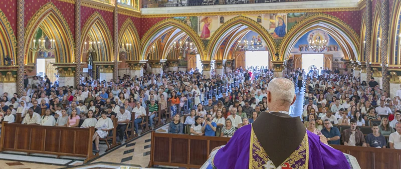 ESCLAVOS DE LA FE: LOS HERALDOS DEL EVANGELIO