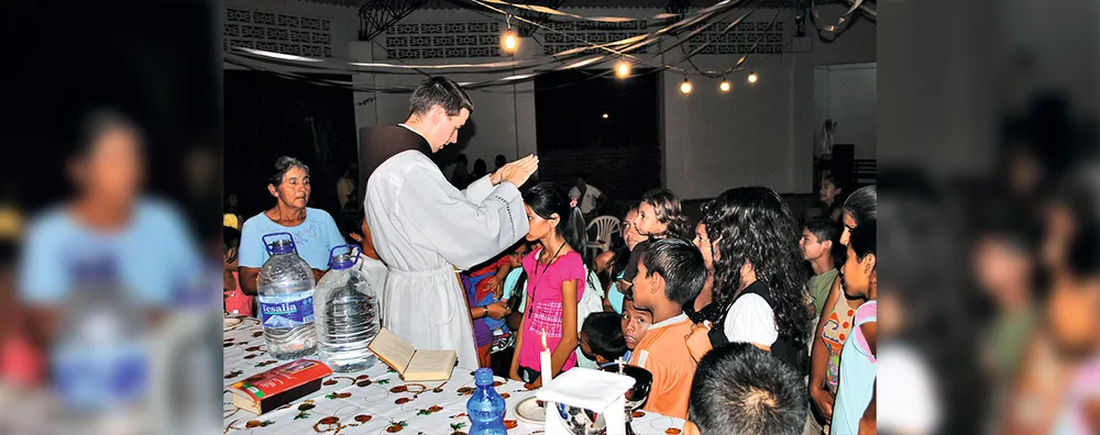 Bênção das crianças em Puerto Aguarico
