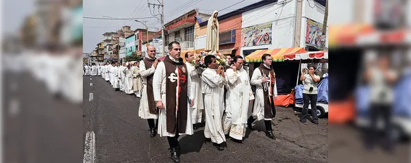 Em Aguascalientes, ardorosos devotos de Maria