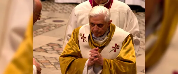 A Igreja, fonte e modelo de toda santidade