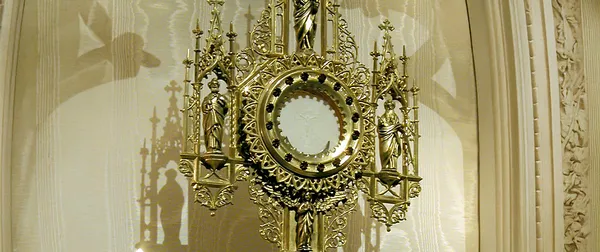 Visita noturna a Jesus Sacramentado