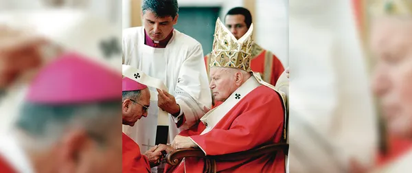 O Pálio, símbolo de comunhão com o Papa