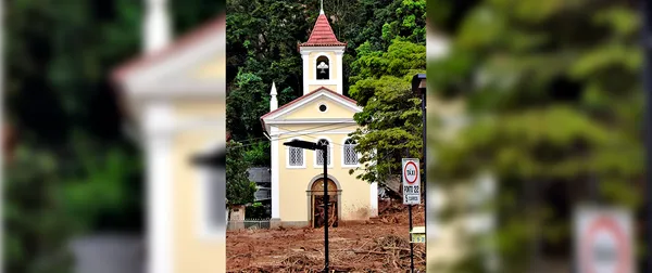Corajoso resgate do Santíssimo