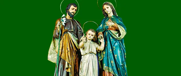 A família, formadora nos valores humanos e cristãos