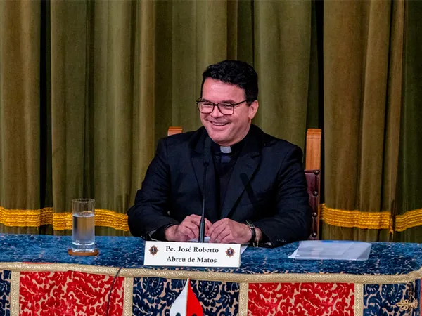 Pe. José Roberto Abreu de Matos