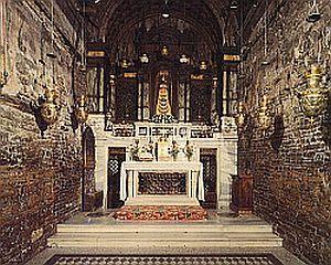 SANTA CASA DE LORETO.jpg