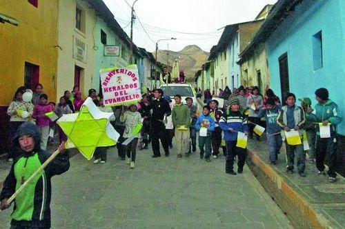 Arautos no Peru_foto1.jpg Arautos no Peru_foto1.jpg