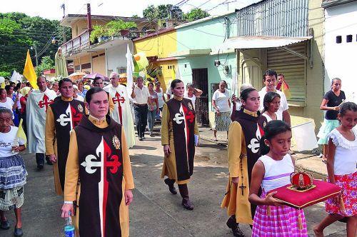 Guatemala_Procissao_Arautos do Evangelho.jpg