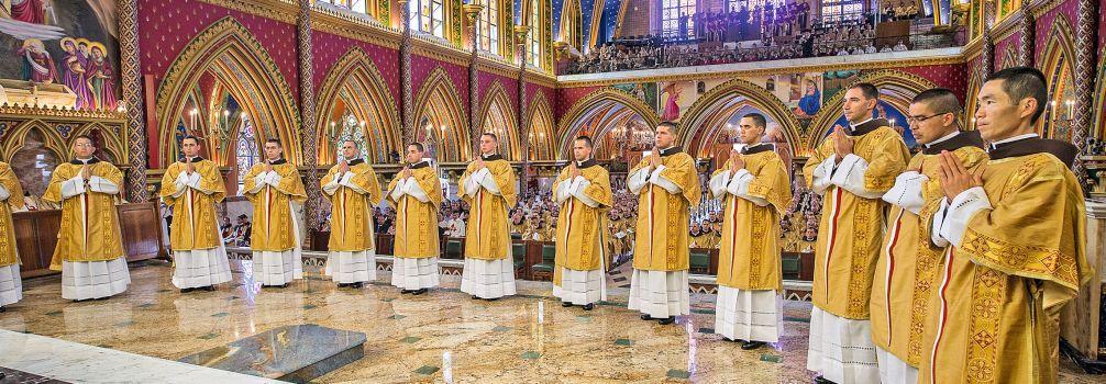 Novos Diáconos_Arautos do Evangelho.jpg Novos Diáconos_Arautos do Evangelho.jpg