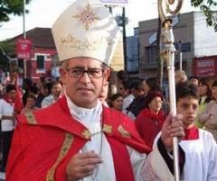 bispo-dom-airton-jose-dos-santos-proc-de-pentecostes.jpg