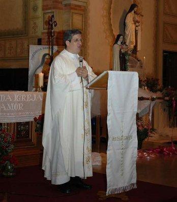 Padre César Leandro.jpg