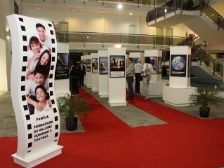 foto 1 mostra em favor da vida.JPG