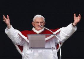 2011-12-11T120802Z_886543286_GM1E7CB1K5S01_RTRMADP_3_POPE.JPG