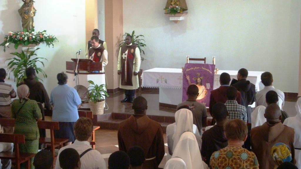 arautos_maputo_via-sacra.jpg