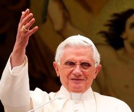 Papa no Angelus_ Castel Gandolfo.JPG