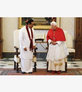 Papa Bento XVI recebeu em audiência privada presidente do Sri Lanka.jpg Papa Bento XVI recebeu em audiência privada presidente do Sri Lanka.jpg