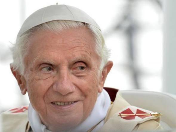 size_590_papa-bentoxvi4.jpg