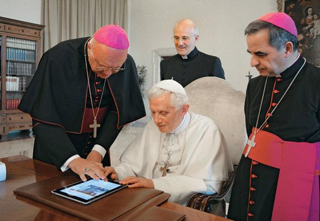 papanotwitter.jpg papanotwitter.jpg