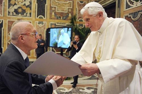 PRÊMIO-RATZINGER.jpg PRÊMIO-RATZINGER.jpg