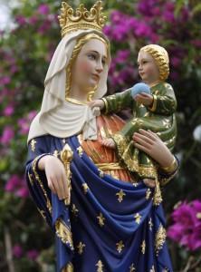 nossa-senhora-paris-arautos.jpg nossa-senhora-paris-arautos.jpg