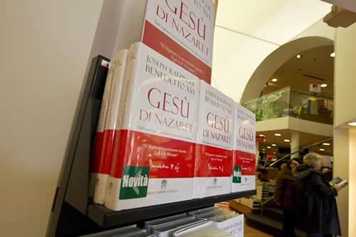 livro_jesus_nazare-bento_xvi.jpg