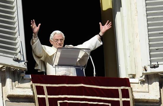 angelus.jpg angelus.jpg