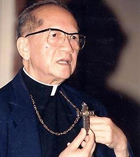 francois_xavier_nguyen_van_thuan_cardeal.jpg francois_xavier_nguyen_van_thuan_cardeal.jpg