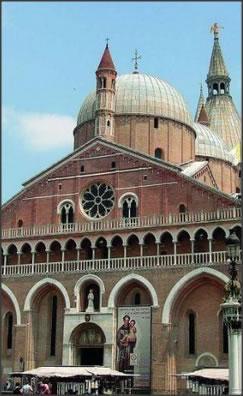 basilica_de_santo_antonio_em_padua_italia.jpg