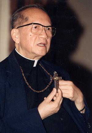 cardeal_van_thuan.jpg