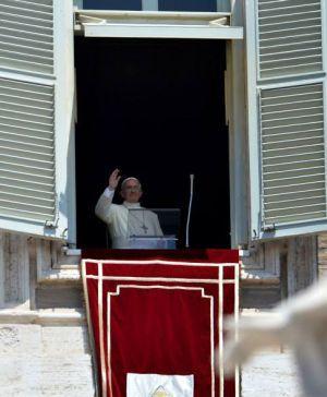 Papa no Angelus..jpg