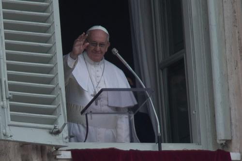 Pentecostes revive início da Igreja.jpg Pentecostes revive início da Igreja.jpg