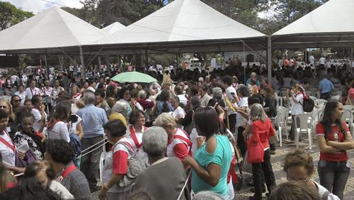 Romaria 2014 Mais de 3 mil fieis participaram.jpg Romaria 2014 Mais de 3 mil fieis participaram.jpg