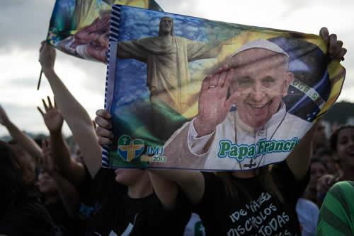 Brasileiros ensinaram Papa a ter saudades.jpg Brasileiros ensinaram Papa a ter saudades.jpg