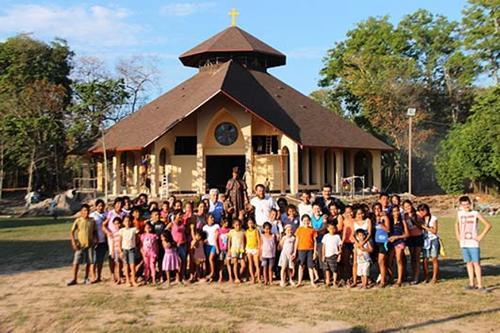 Salesianos inauguram Templo dedicado a São João Bosco no Peru.jpg Salesianos inauguram Templo dedicado a São João Bosco no Peru.jpg