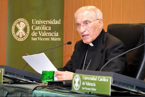 Cardeal espanhol exorta para que se fortaleçam os matrimônios cristãos.jpg