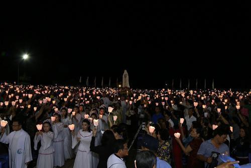 Santa Sé publica edição 2015 das estatísticas da Igreja Católica no mundo.jpg Santa Sé publica edição 2015 das estatísticas da Igreja Católica no mundo.jpg