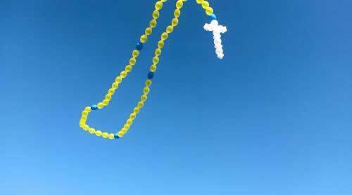Um milhão de crianças na Venezuela se unem para rezar o Santo Rosário 1.jpg Um milhão de crianças na Venezuela se unem para rezar o Santo Rosário 1.jpg