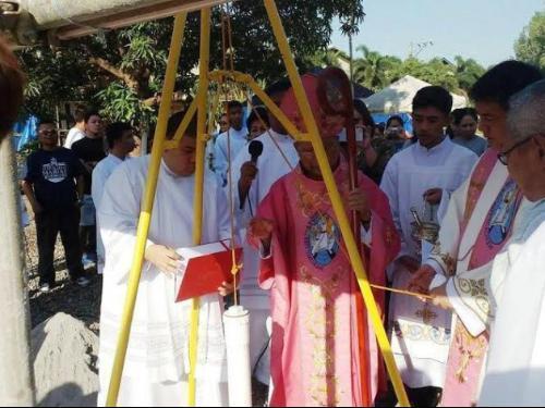 Início de obras de grande imagem da Divina Misericórdia é abençoada nas Filipinas.jpg