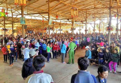 Autoridades no Vietnã proíbem a oito mil católicos de celebrar o Natal.png Autoridades no Vietnã proíbem a oito mil católicos de celebrar o Natal.png