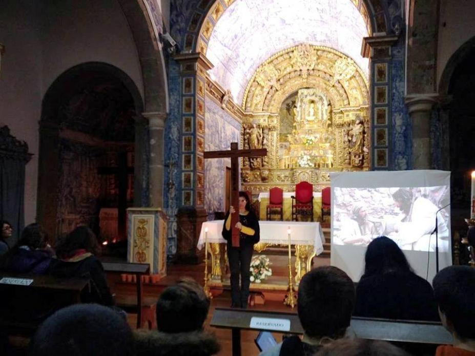 Jovens portugueses peregrinam por Dioceses com a Cruz da Evangelização.jpg Jovens portugueses peregrinam por Dioceses com a Cruz da Evangelização.jpg
