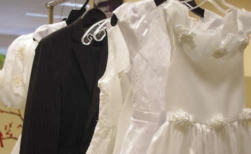 Arquidiocese dos EUA coleta centena de vestidos de primeira comunhão.jpg Arquidiocese dos EUA coleta centena de vestidos de primeira comunhão.jpg