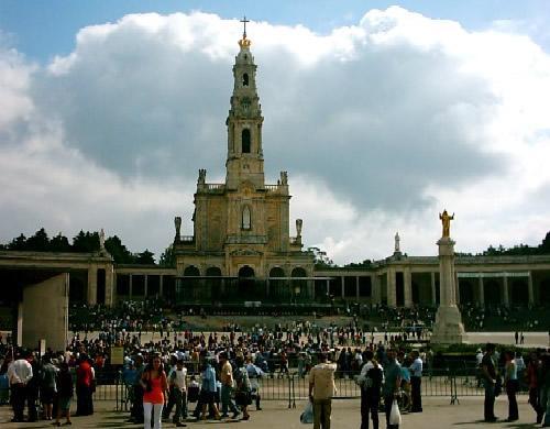 Leiria-Fátima nas comemorações do 13 de maio, Imagem Peregrina chega sexta-feira ao seu Santuário.jpg Leiria-Fátima nas comemorações do 13 de maio, Imagem Peregrina chega sexta-feira ao seu Santuário.jpg
