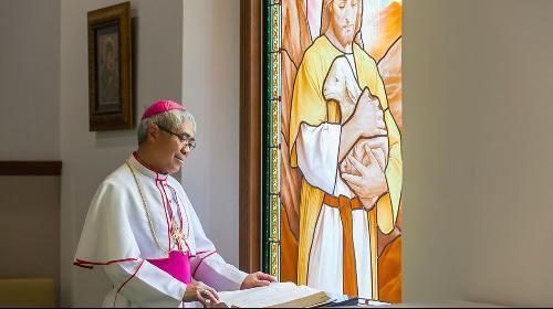 Arcebispo de Singapura pede aos católicos para que levem com orgulho sua Fé Cristã.jpg Arcebispo de Singapura pede aos católicos para que levem com orgulho sua Fé Cristã.jpg