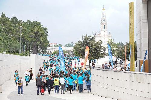 Centenas de jovens salesianos peregrinaram a Fátima para celebrar o mês Mariano 1.jpg Centenas de jovens salesianos peregrinaram a Fátima para celebrar o mês Mariano 1.jpg