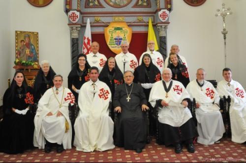 Membros da Ordem do Santo Sepulcro peregrinam pela primeira vez à Terra Santa.jpg Membros da Ordem do Santo Sepulcro peregrinam pela primeira vez à Terra Santa.jpg