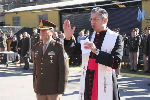 Imagem de Nossa Senhora dos Gelos é abençoada no Dia do Antártico do Exército argentino 1.jpg Imagem de Nossa Senhora dos Gelos é abençoada no Dia do Antártico do Exército argentino 1.jpg