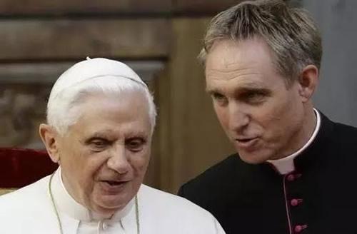 pope-benedict-georg-gaenswein.jpg pope-benedict-georg-gaenswein.jpg
