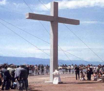 Há 30 anos São João Paulo II visitava a Colômbia como Mensageiro da Esperança 1.jpg Há 30 anos São João Paulo II visitava a Colômbia como Mensageiro da Esperança 1.jpg