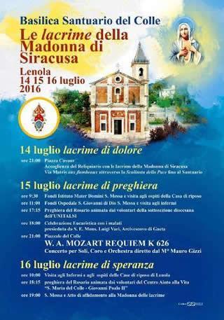 Nossa Senhora das Lágrimas de Siracusa peregrina por Lenola, Itália 1.jpg